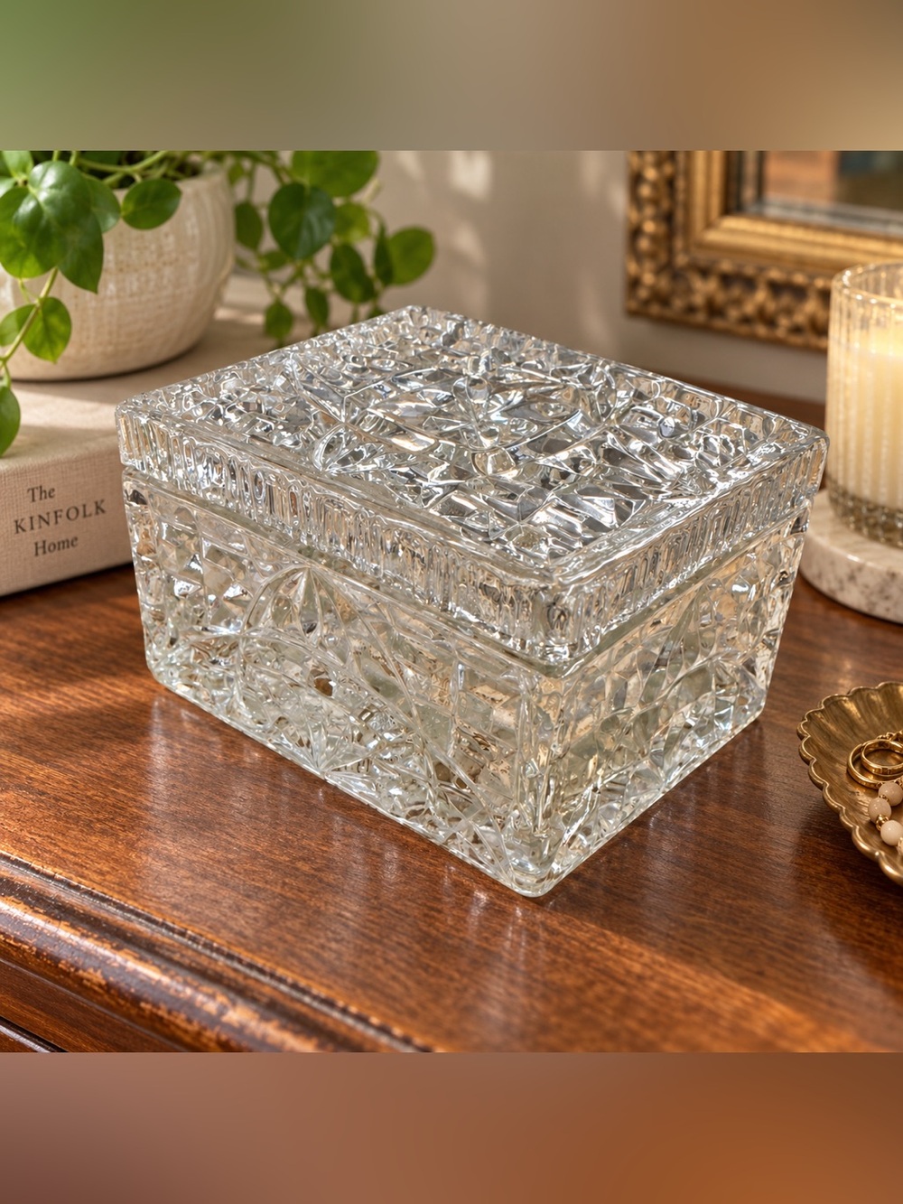 Vintage Anchor Hocking Mid 20th Century Pressed Glass Trinket Box